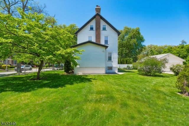 26 Lafayette Ave, East Orange City, NJ 07017