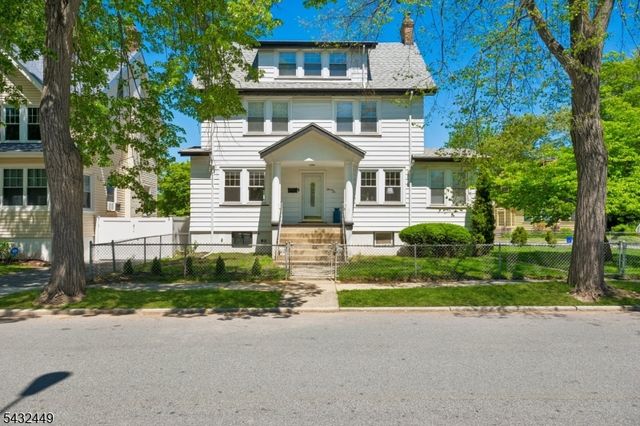 26 Lafayette Ave, East Orange City, NJ 07017