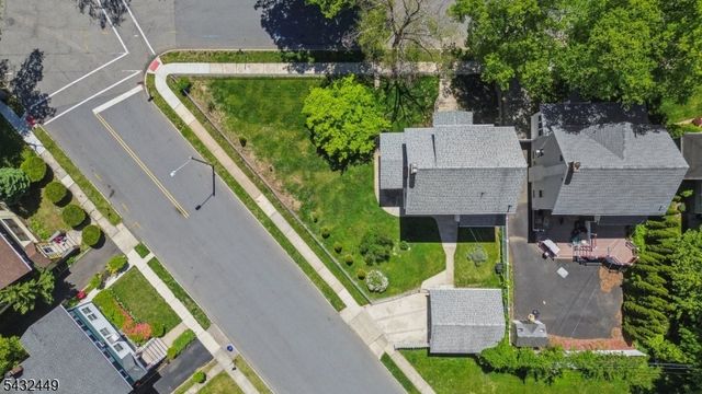 26 Lafayette Ave, East Orange City, NJ 07017