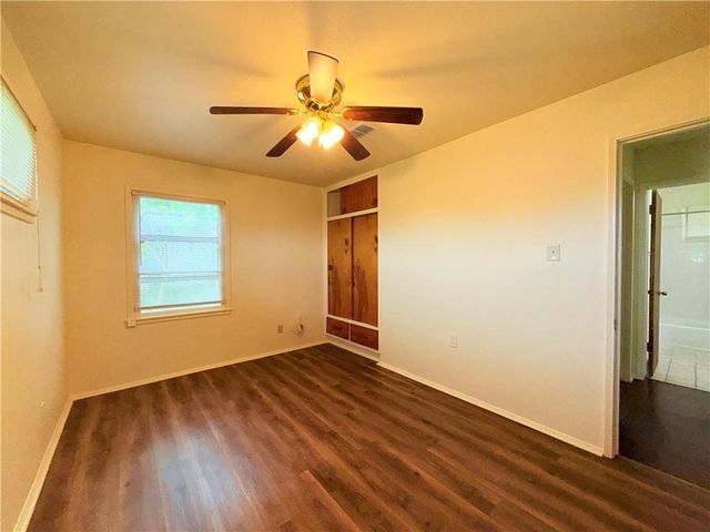 4725 Wynona Dr, Corpus Christi, TX 78411