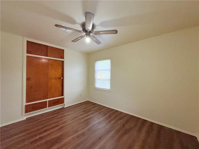 4725 Wynona Dr, Corpus Christi, TX 78411