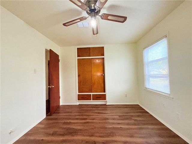 4725 Wynona Dr, Corpus Christi, TX 78411