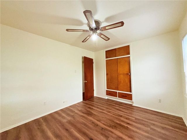 4725 Wynona Dr, Corpus Christi, TX 78411