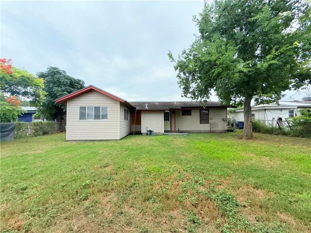 4725 Wynona Dr, Corpus Christi, TX 78411