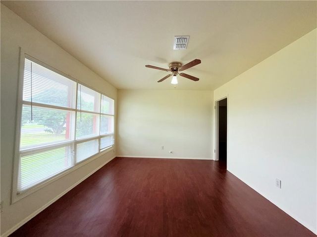 4725 Wynona Dr, Corpus Christi, TX 78411