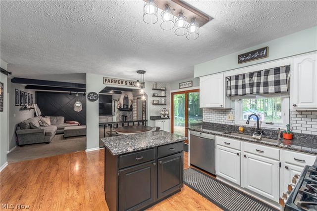 21573 Montclare Boulevard, Strongsville, OH 44149