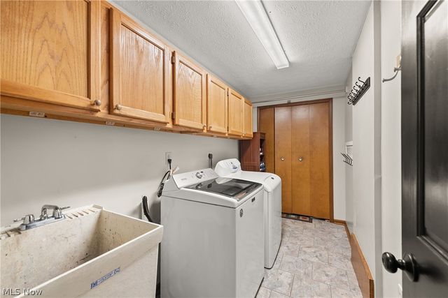 21573 Montclare Boulevard, Strongsville, OH 44149