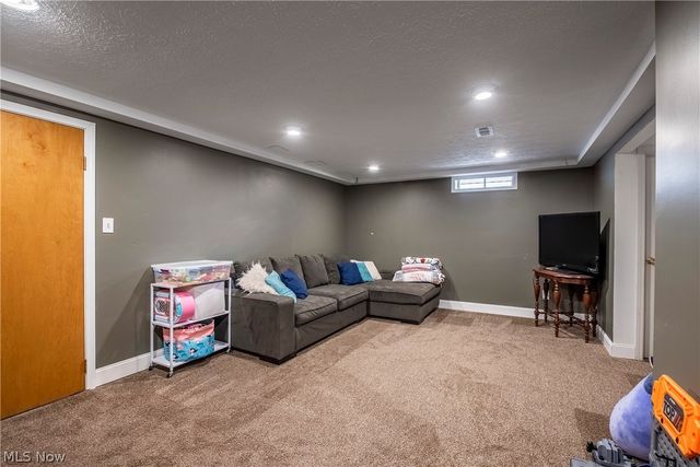 21573 Montclare Boulevard, Strongsville, OH 44149