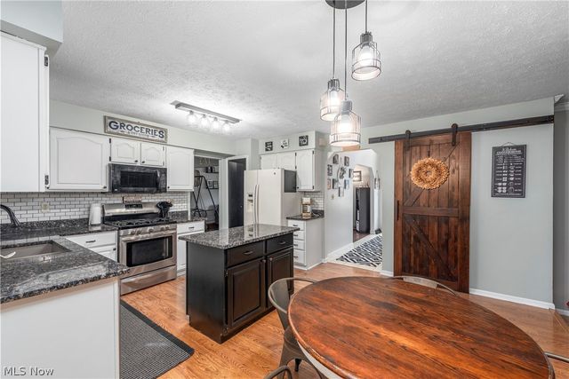 21573 Montclare Boulevard, Strongsville, OH 44149