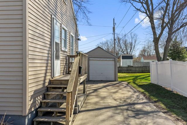 1033 MATHER STREET, Green Bay, WI 54303