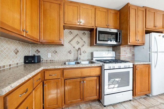 1033 MATHER STREET, Green Bay, WI 54303