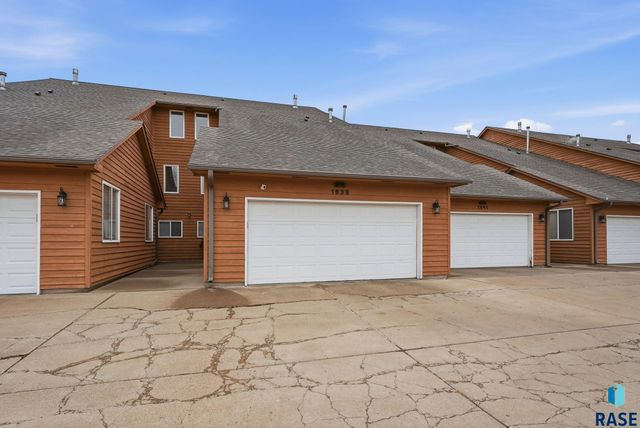 1639 Cactus Dr Drive, Sioux Falls, SD 57110