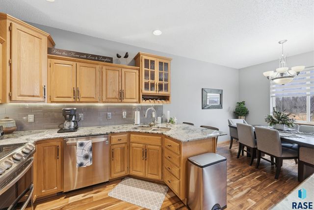 1639 Cactus Dr Drive, Sioux Falls, SD 57110