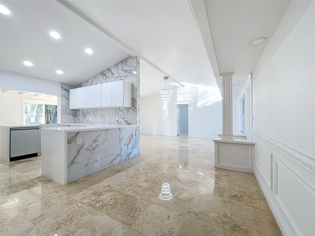 2836 NW 11th Avenue, Wilton Manors, FL 33311