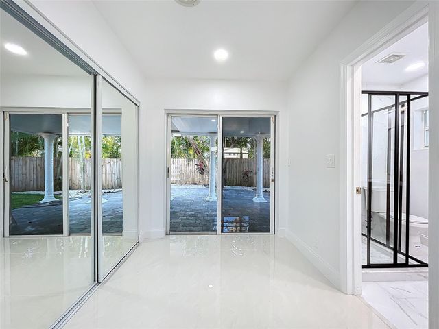 2836 NW 11th Avenue, Wilton Manors, FL 33311