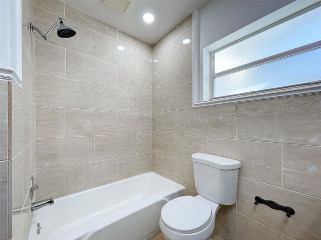 2836 NW 11th Avenue, Wilton Manors, FL 33311