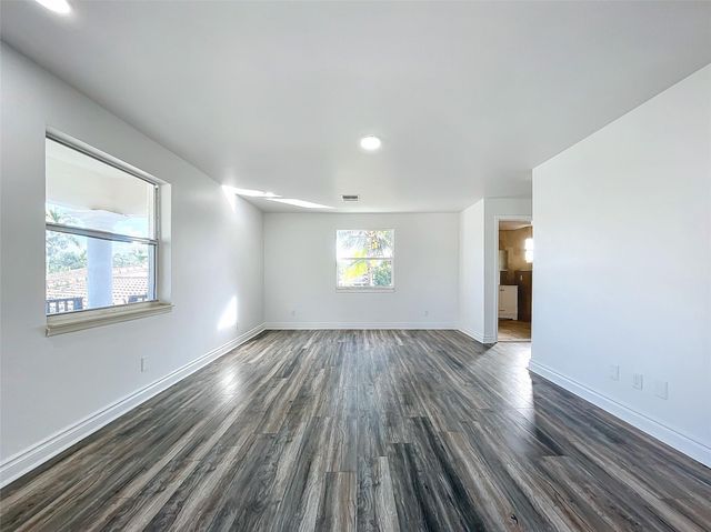 2836 NW 11th Avenue, Wilton Manors, FL 33311