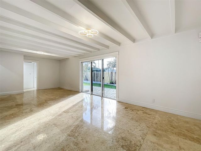 2836 NW 11th Avenue, Wilton Manors, FL 33311