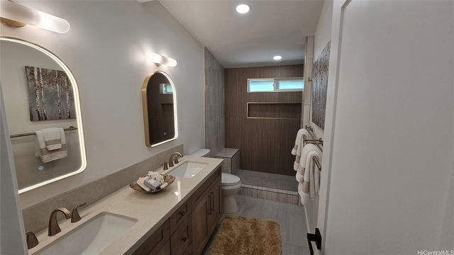 2076 Aaniu Loop, Pearl City, HI 96782