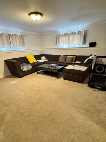 40 Willets Drive, Syosset, NY 11791