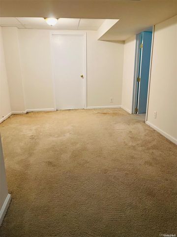 40 Willets Drive, Syosset, NY 11791