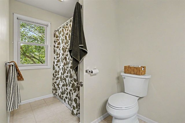 4132 Stoney Hill Drive, Kalamazoo, MI 49009