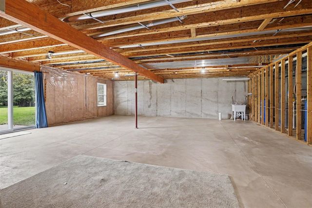 4132 Stoney Hill Drive, Kalamazoo, MI 49009