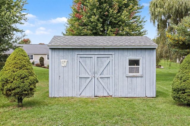 4132 Stoney Hill Drive, Kalamazoo, MI 49009