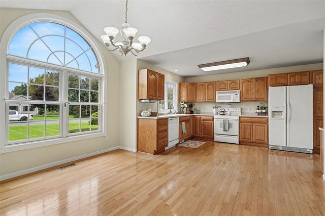 4132 Stoney Hill Drive, Kalamazoo, MI 49009