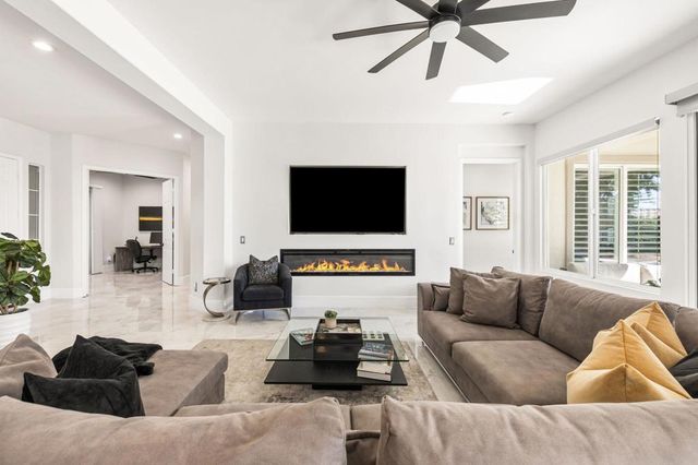 81207 Santa Rosa Court, La Quinta, CA 92253