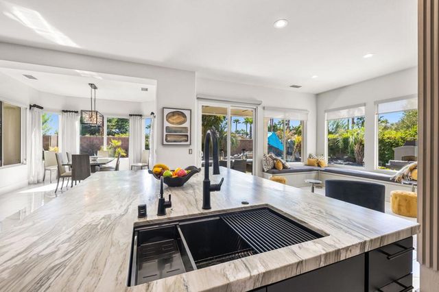 81207 Santa Rosa Court, La Quinta, CA 92253