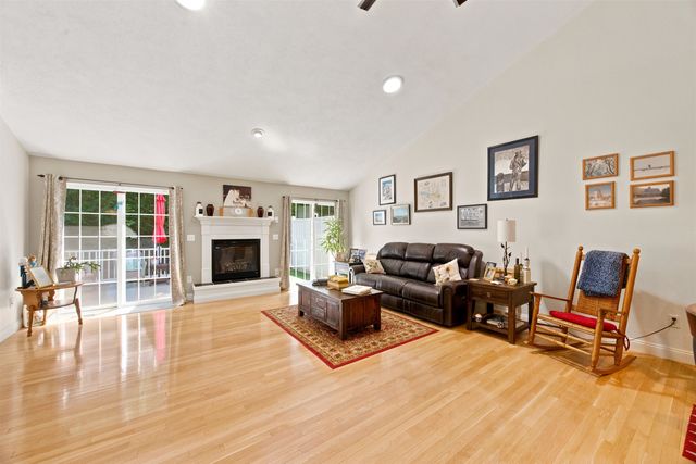 24 Linden Drive, Hampstead, NH 03826