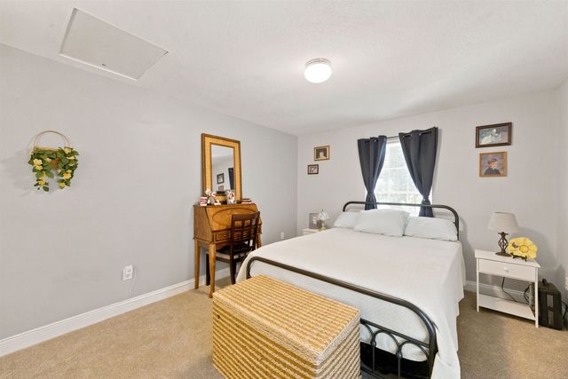 24 Linden Drive, Hampstead, NH 03826