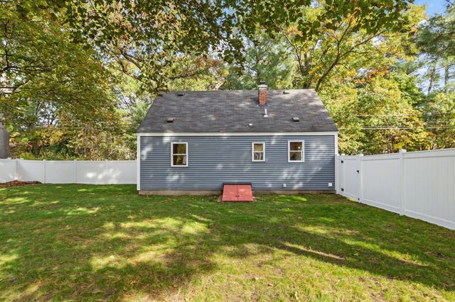 143 Foster Road, Tewksbury, MA 01876