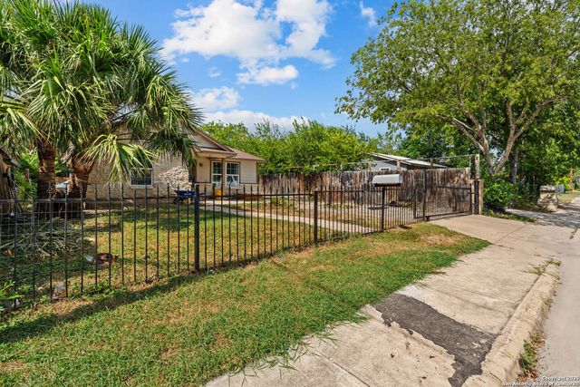 2523 Menchaca, San Antonio, TX 78228