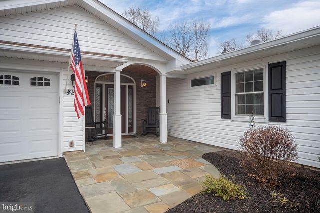 4210 MAINTREE CT, Fairfax, VA 22033