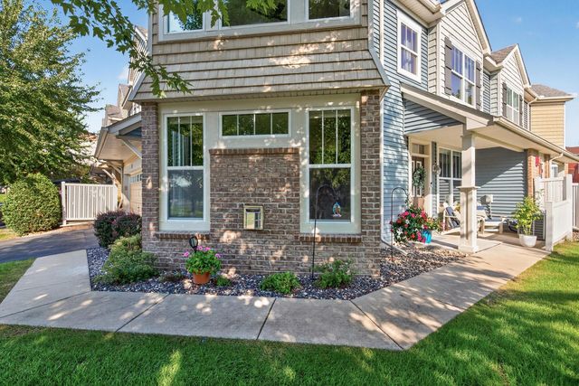 9540 Washington Boulevard 5, Chanhassen, MN 55317