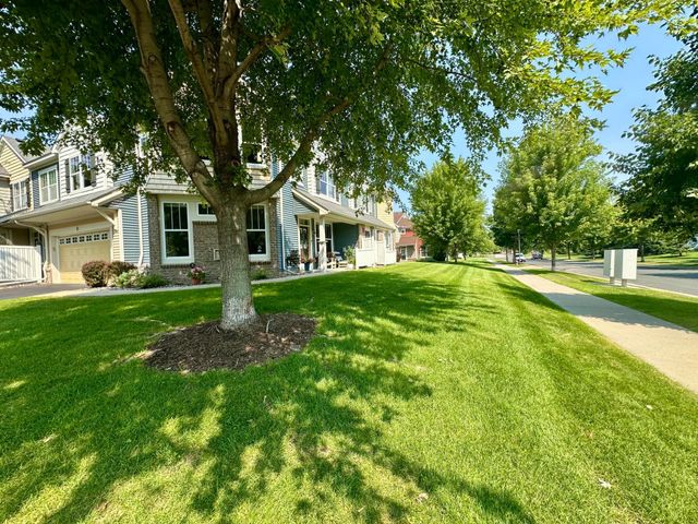 9540 Washington Boulevard 5, Chanhassen, MN 55317