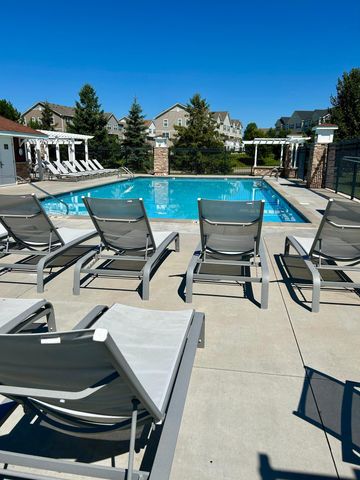 9540 Washington Boulevard 5, Chanhassen, MN 55317