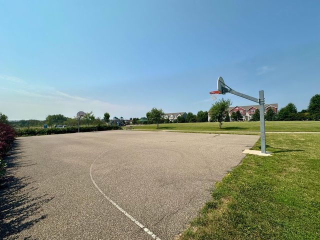 9540 Washington Boulevard 5, Chanhassen, MN 55317