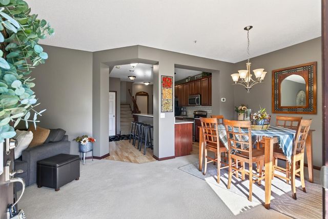 9540 Washington Boulevard 5, Chanhassen, MN 55317