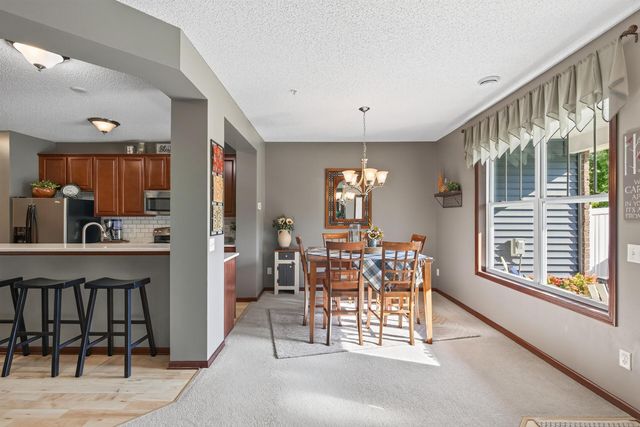 9540 Washington Boulevard 5, Chanhassen, MN 55317