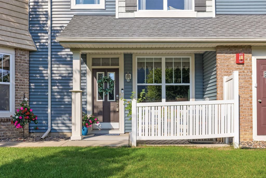 9540 Washington Boulevard 5, Chanhassen, MN 55317 — photo 4