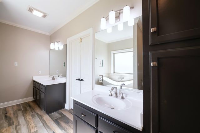 359 Tigerlily Dr, Houma, LA 70360