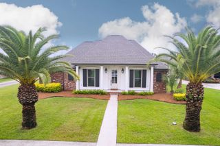 359 Tigerlily Dr, Houma, LA 70360
