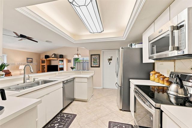 866 NW 110th Avenue, Coral Springs, FL 33071