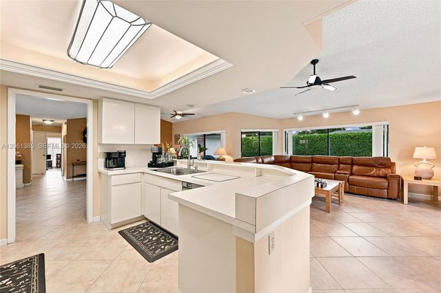 866 NW 110th Avenue, Coral Springs, FL 33071