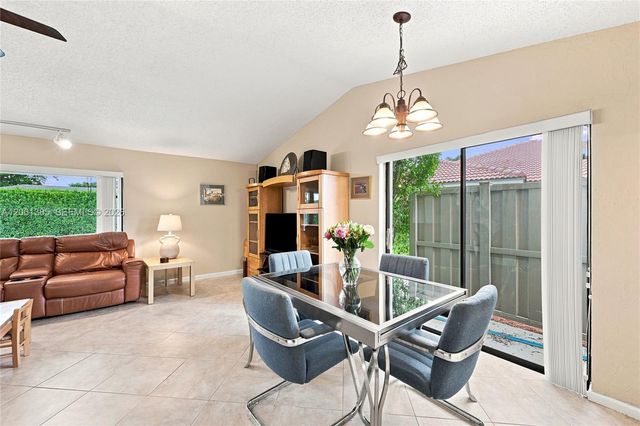 866 NW 110th Avenue, Coral Springs, FL 33071