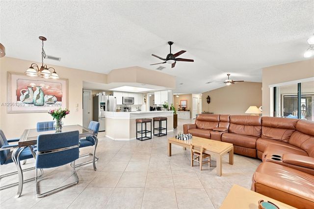 866 NW 110th Avenue, Coral Springs, FL 33071