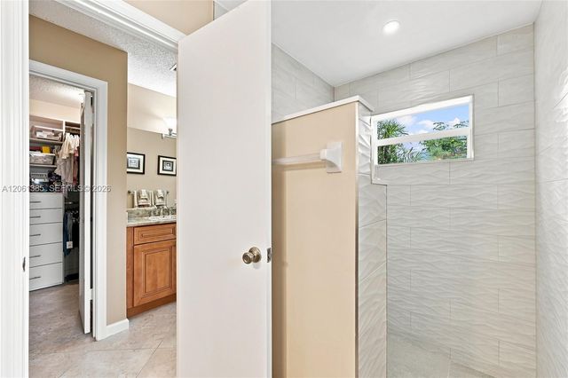 866 NW 110th Avenue, Coral Springs, FL 33071